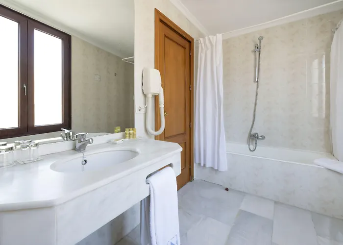 Eurostars Maimonides 3*