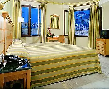 Eurostars Maimonides Otel Cordoba